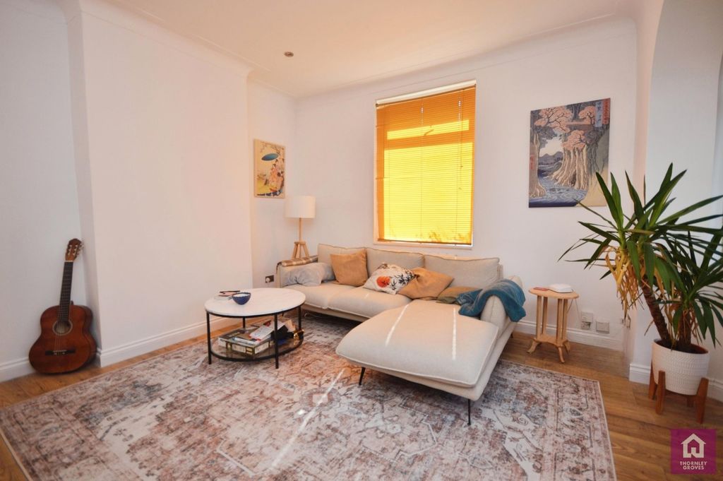 Property photo 2 of 14 Living Room