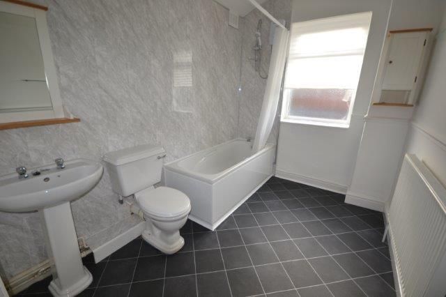 Property photo 3 of 13 Bathroom