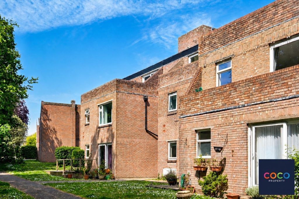 Property photo 1 of 7 5110381