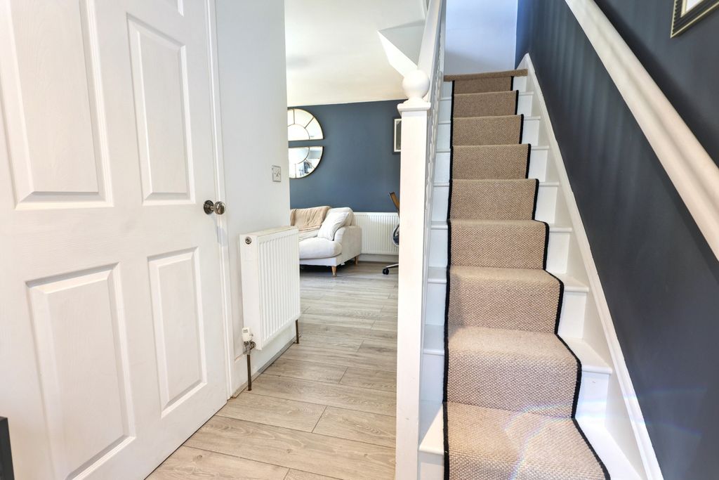 Property photo 2 of 11 Img_5775