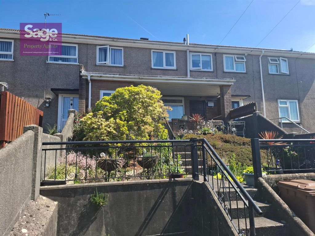 Property photo 1 of 25