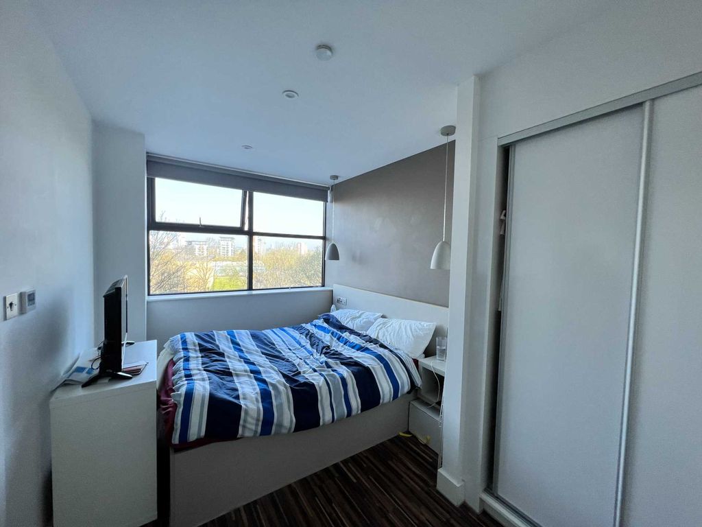 Property photo 1 of 4