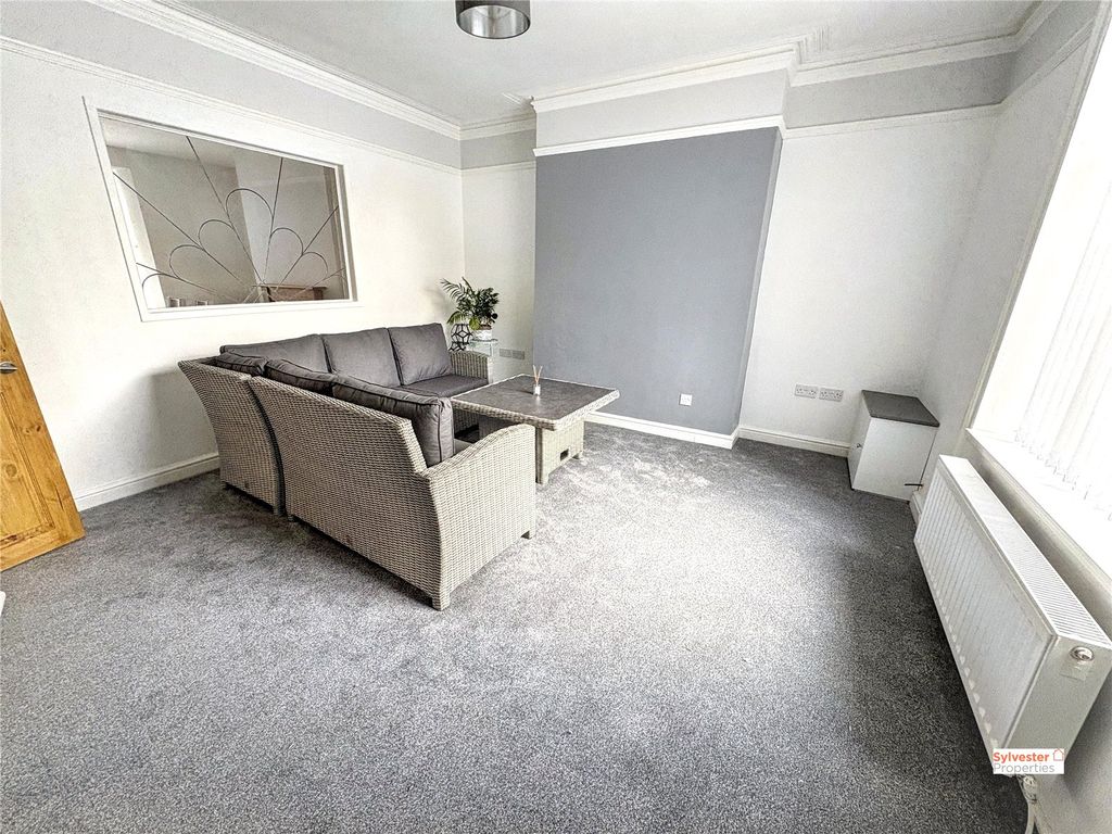 Property photo 3 of 24 Picture No. 09