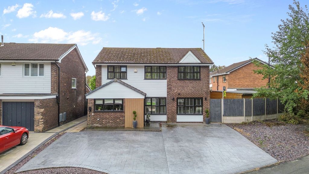 Property photo 1 of 30
