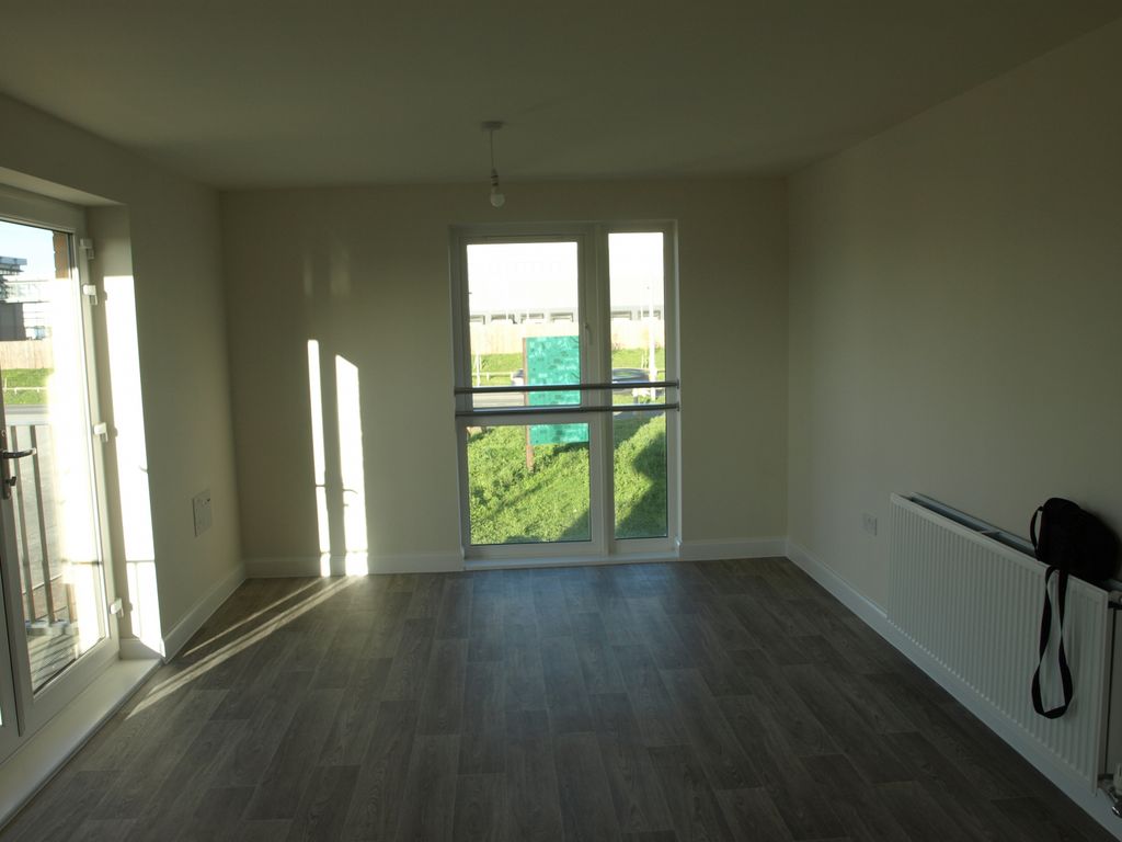 Property photo 3 of 9 Pic 2