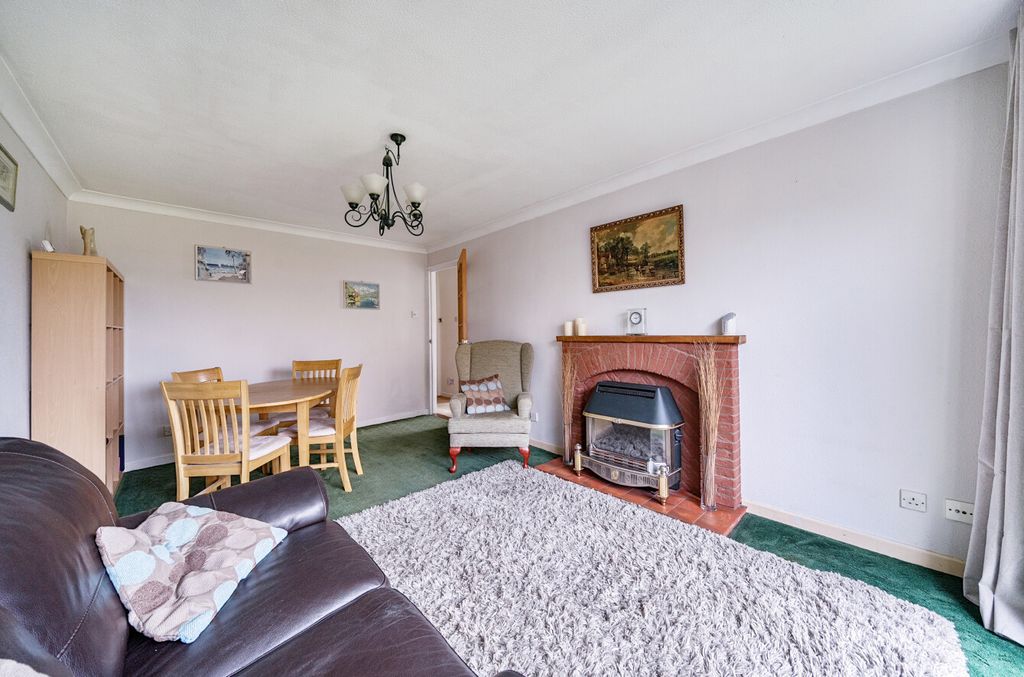 Property photo 2 of 13 1403005369807Cff8E77F