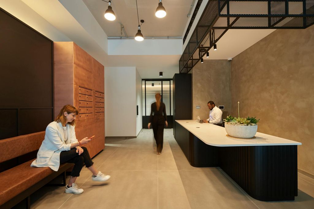 Property photo 2 of 19 The Coade Reception