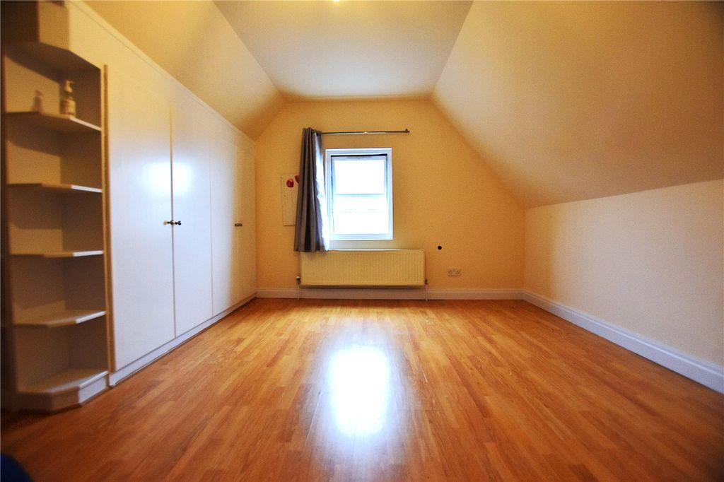 Property photo 1 of 8 Picture No. 25