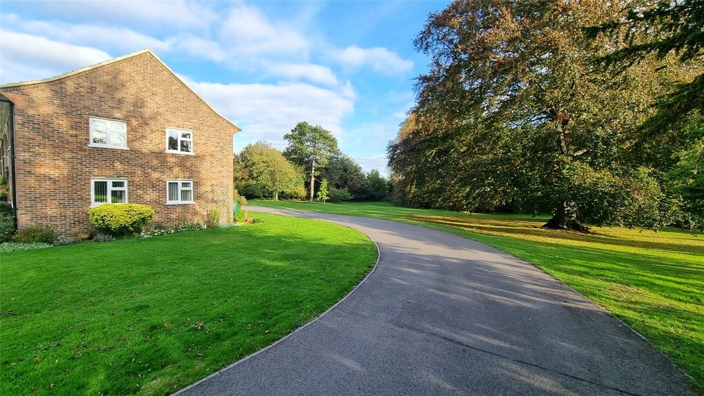 Property photo 1 of 13 Picture No. 10