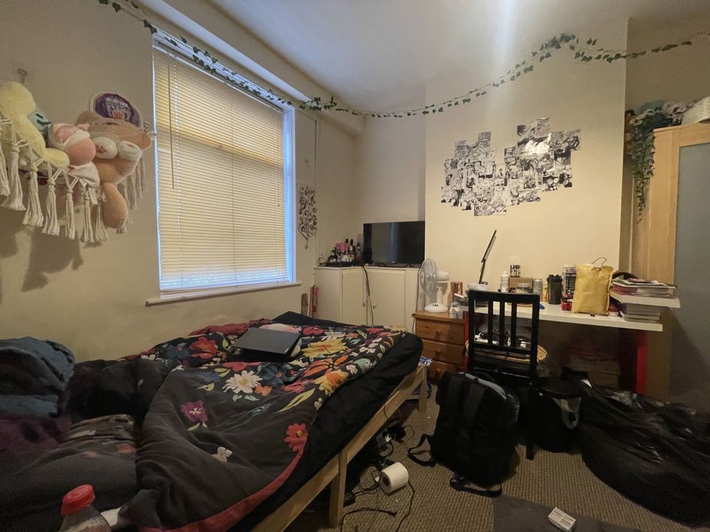 Property photo 3 of 9 Img_4578 2