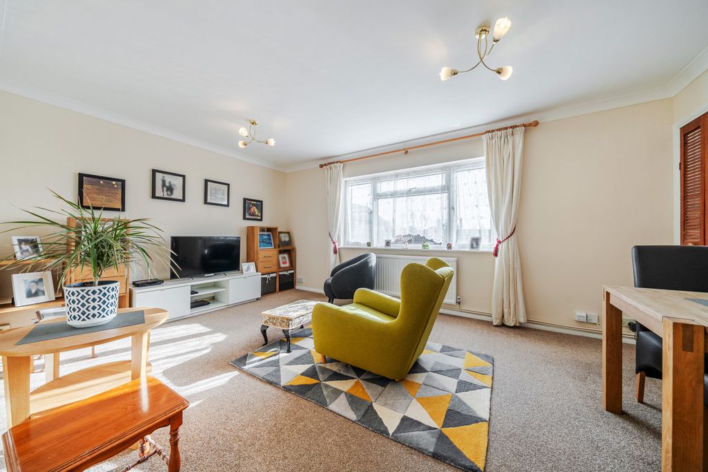 Property photo 2 of 12 Reception