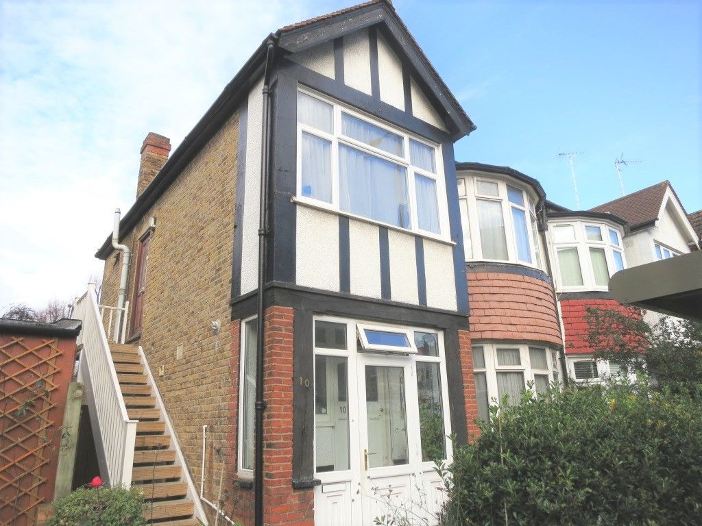 Property photo 1 of 9