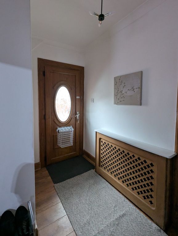 Property photo 2 of 25