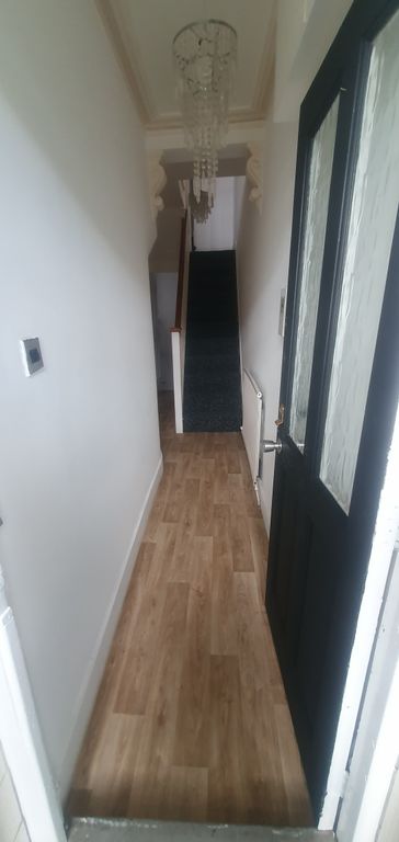 Property photo 2 of 9 Entrance