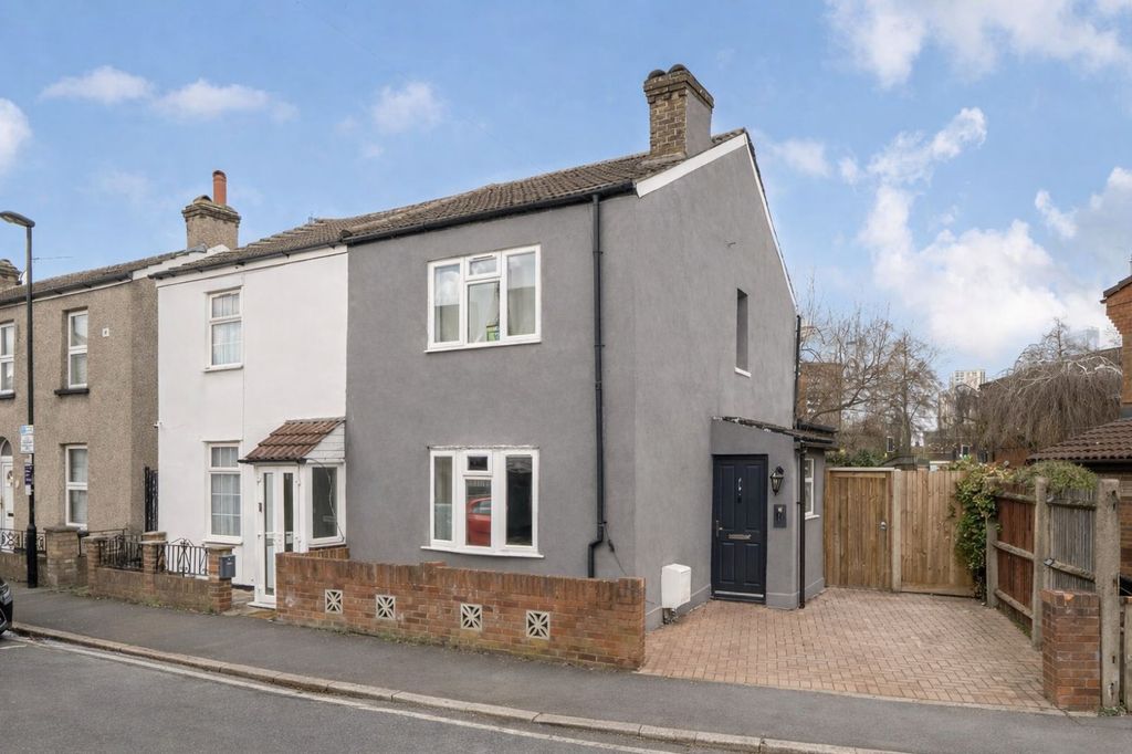 Property photo 1 of 14