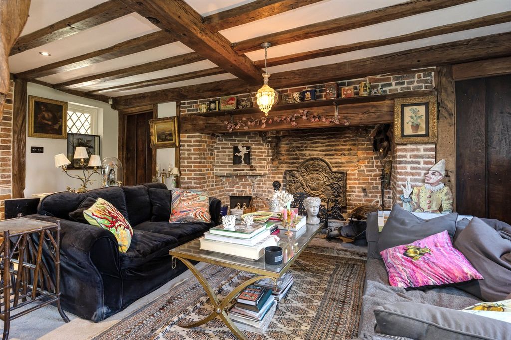 Property photo 3 of 31 Drawing Room