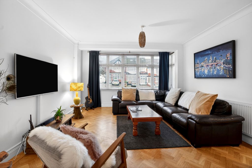 Property photo 3 of 22 Reception Room