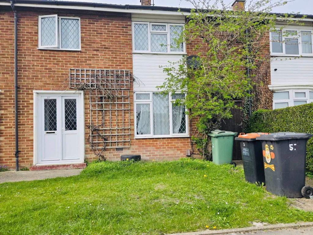 Property photo 1 of 32