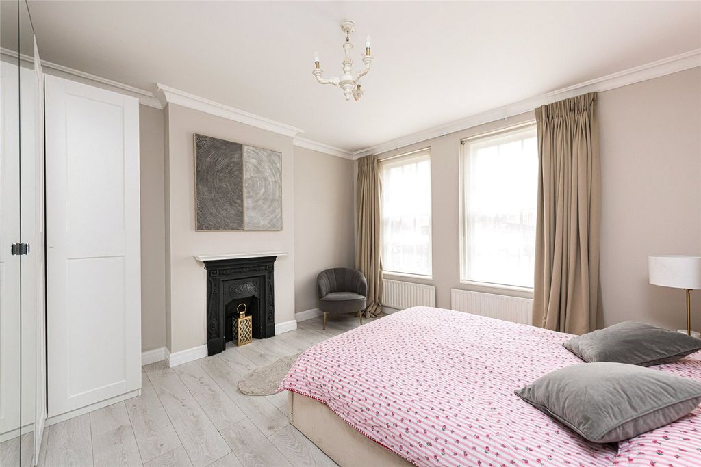 Property photo 3 of 7 Picture No. 05