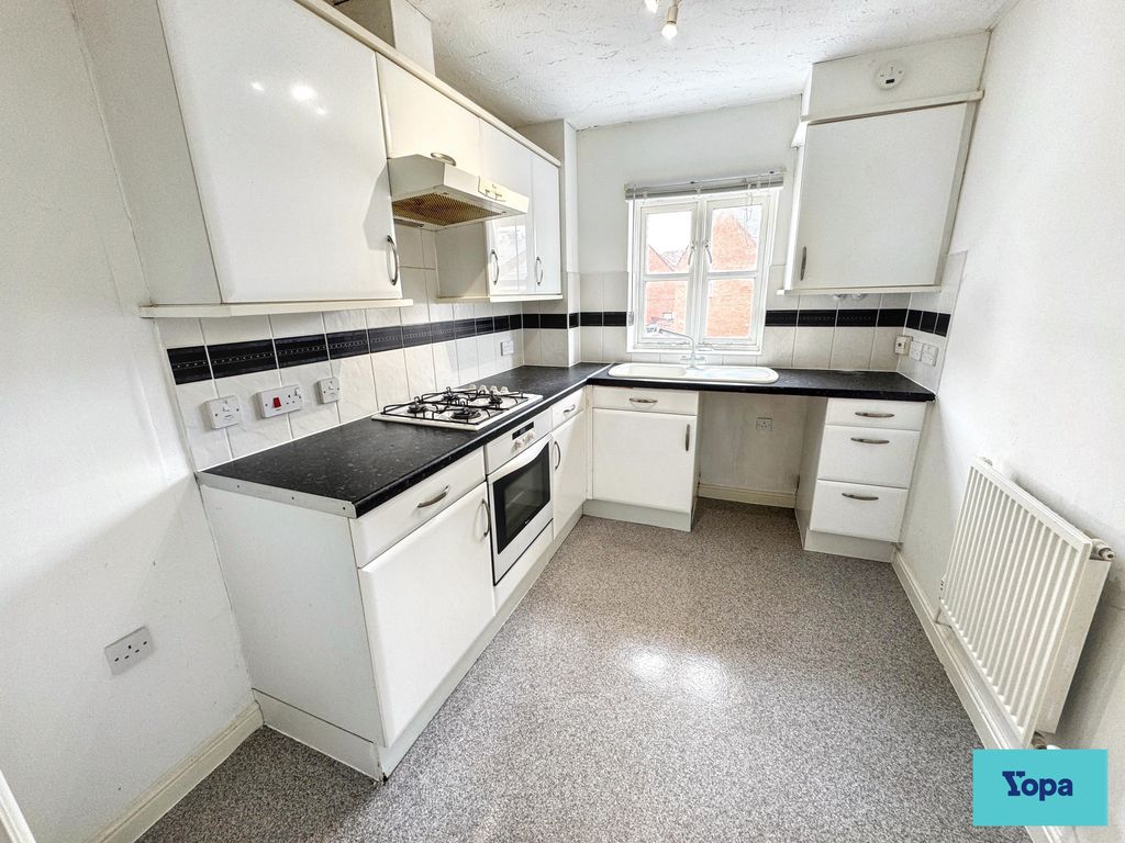 Property photo 2 of 13 Kitchen