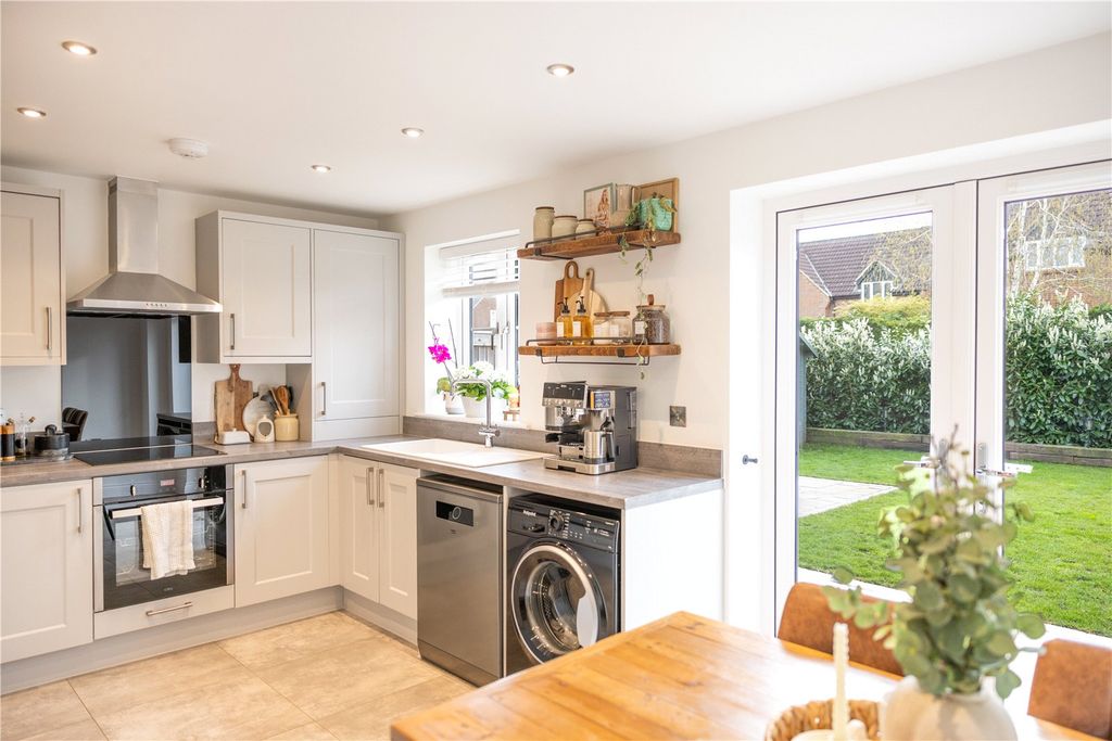 Property photo 2 of 15 Picture No. 01