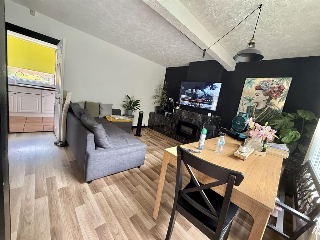 Property photo 3 of 13 Img_2470.Jpg