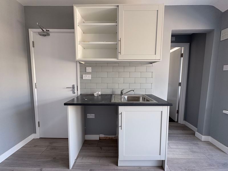 Property photo 2 of 4 Photo 5