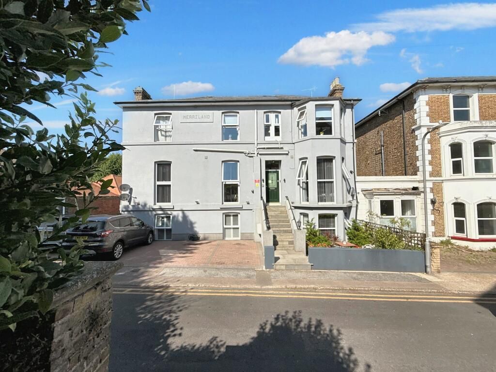 Property photo 1 of 20