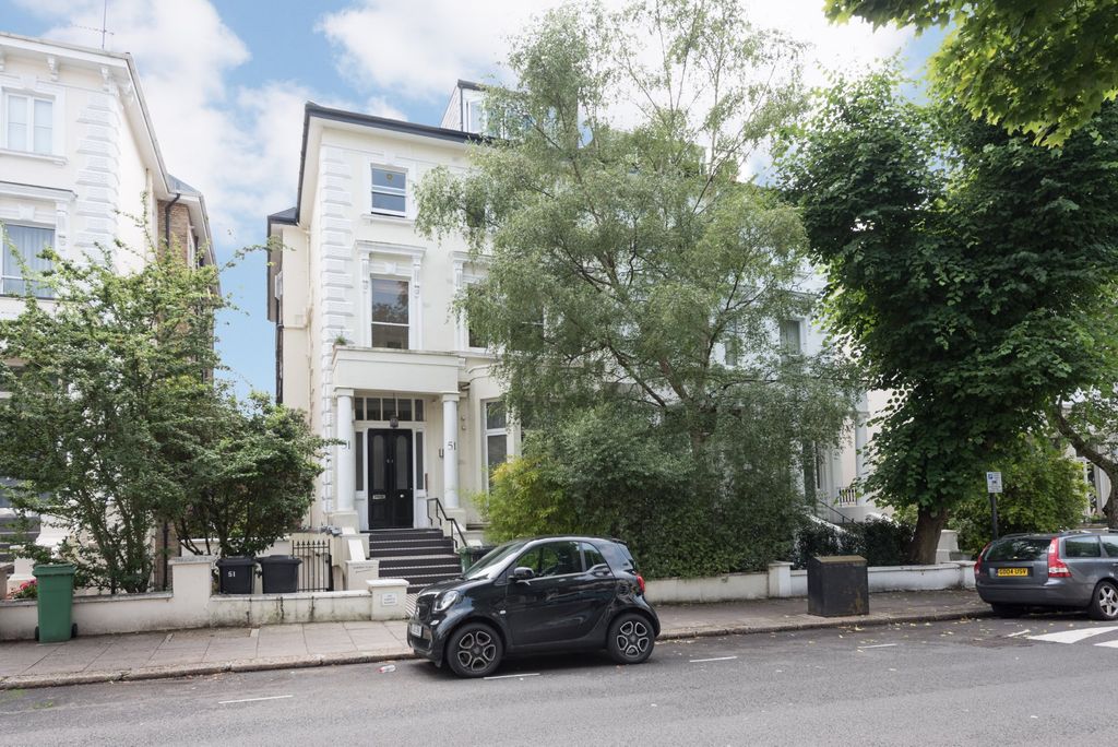 Property photo 3 of 16 Photo 03