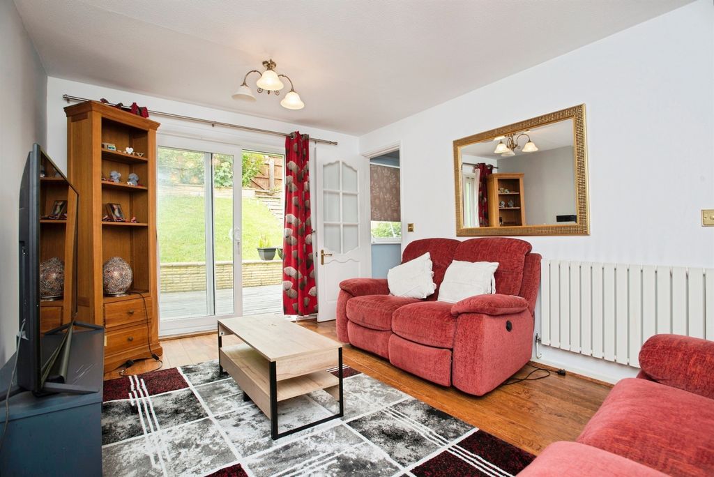 Property photo 2 of 16