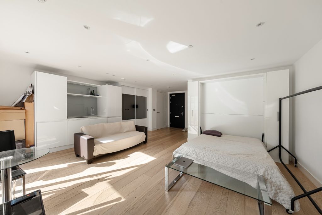 Property photo 3 of 8 094A2867