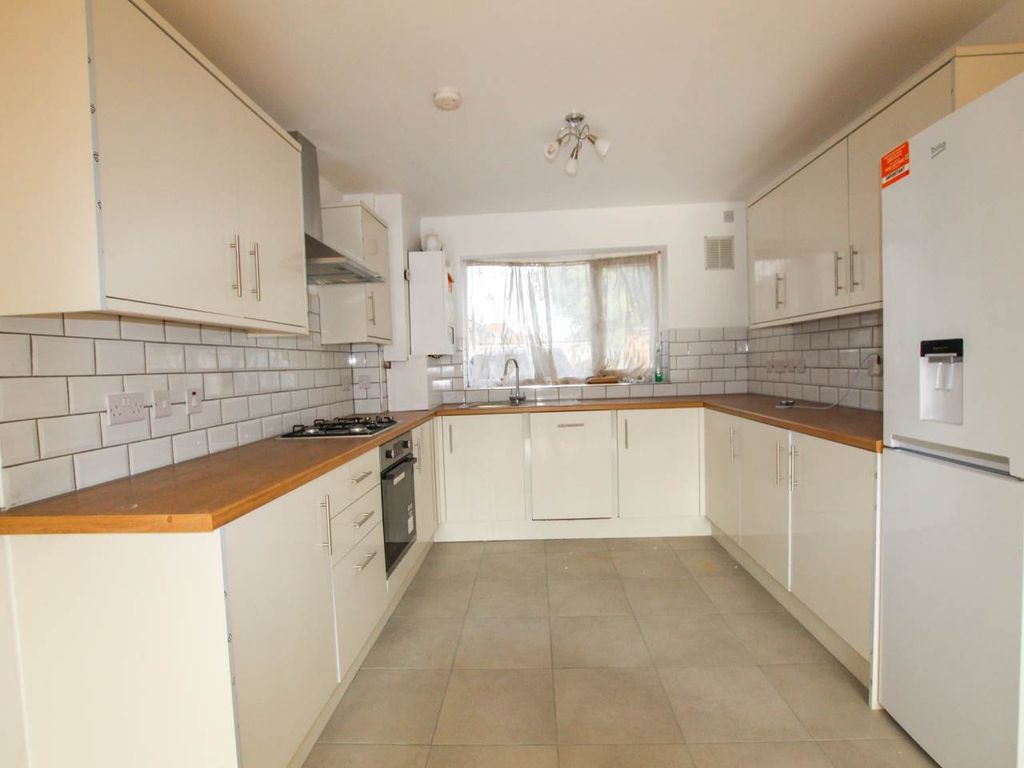 Property photo 1 of 17 Img_8862