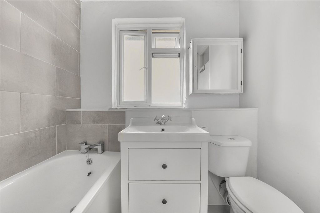 Property photo 3 of 14 Picture No. 02