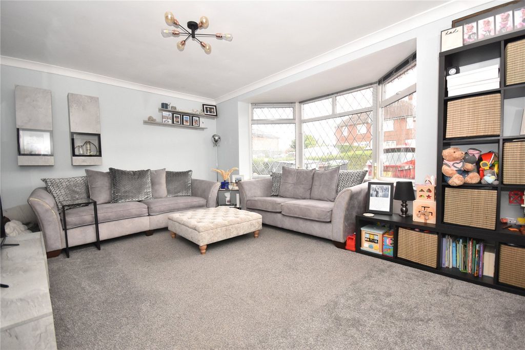 Property photo 3 of 17 Picture No. 01