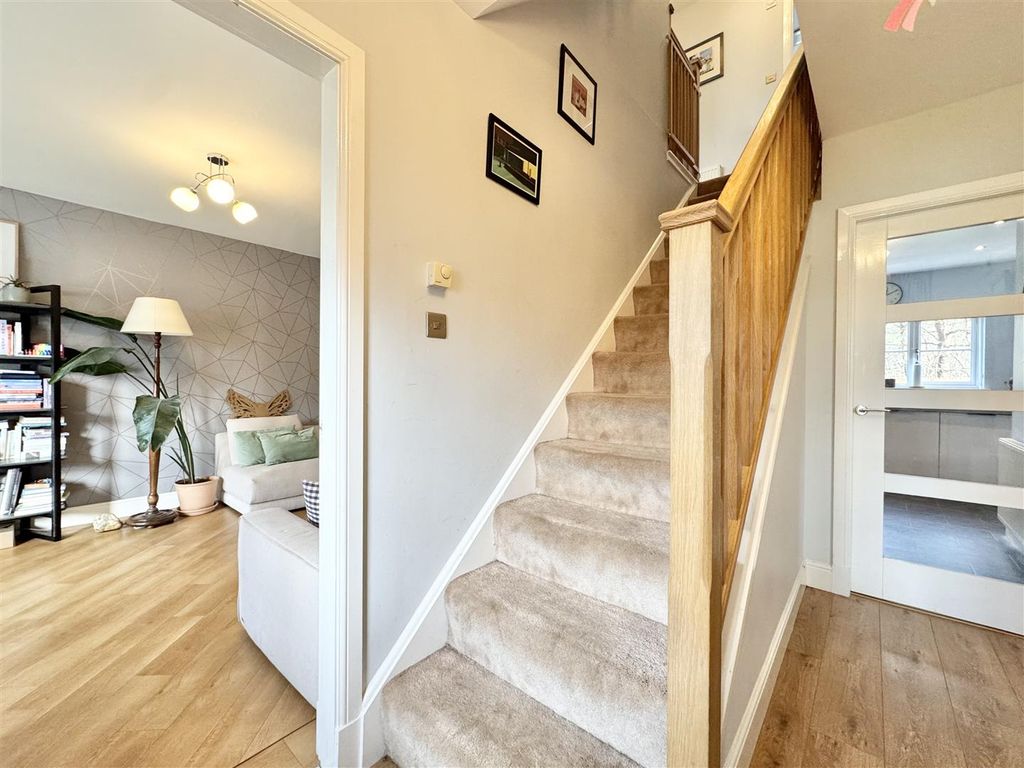 Property photo 2 of 22 Hall