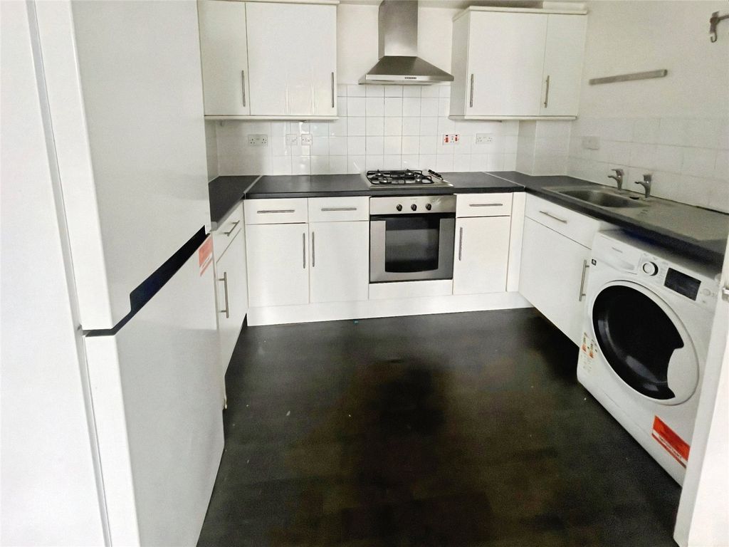 Property photo 3 of 6 Picture No. 09