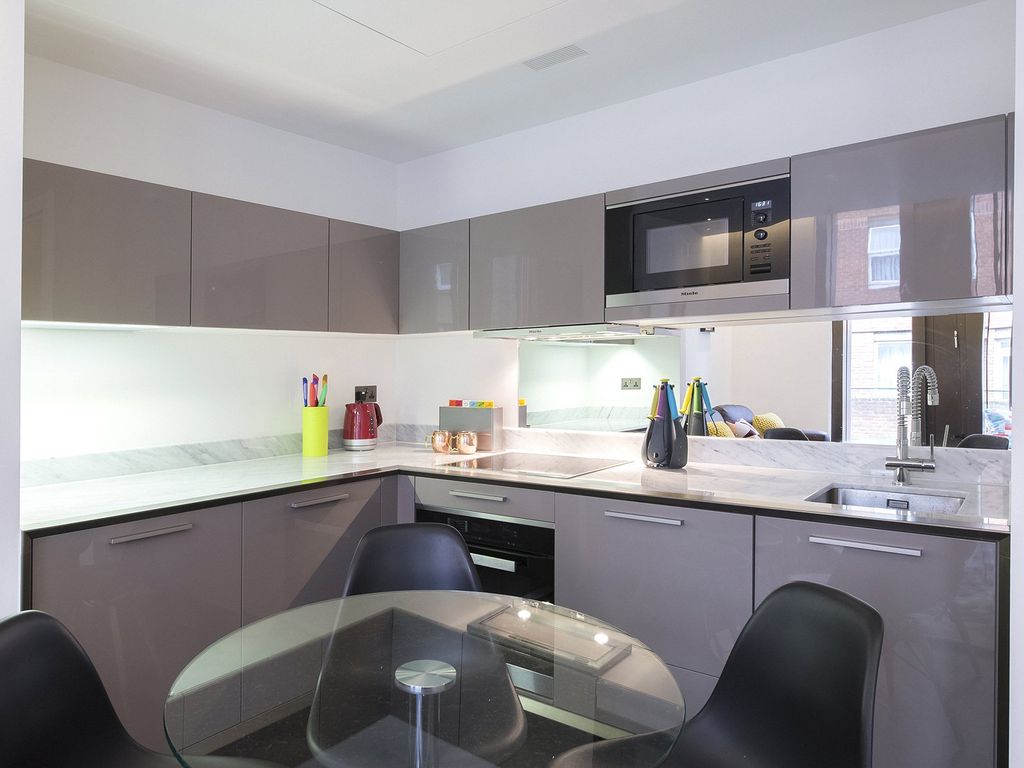 Property photo 2 of 8 Hop House