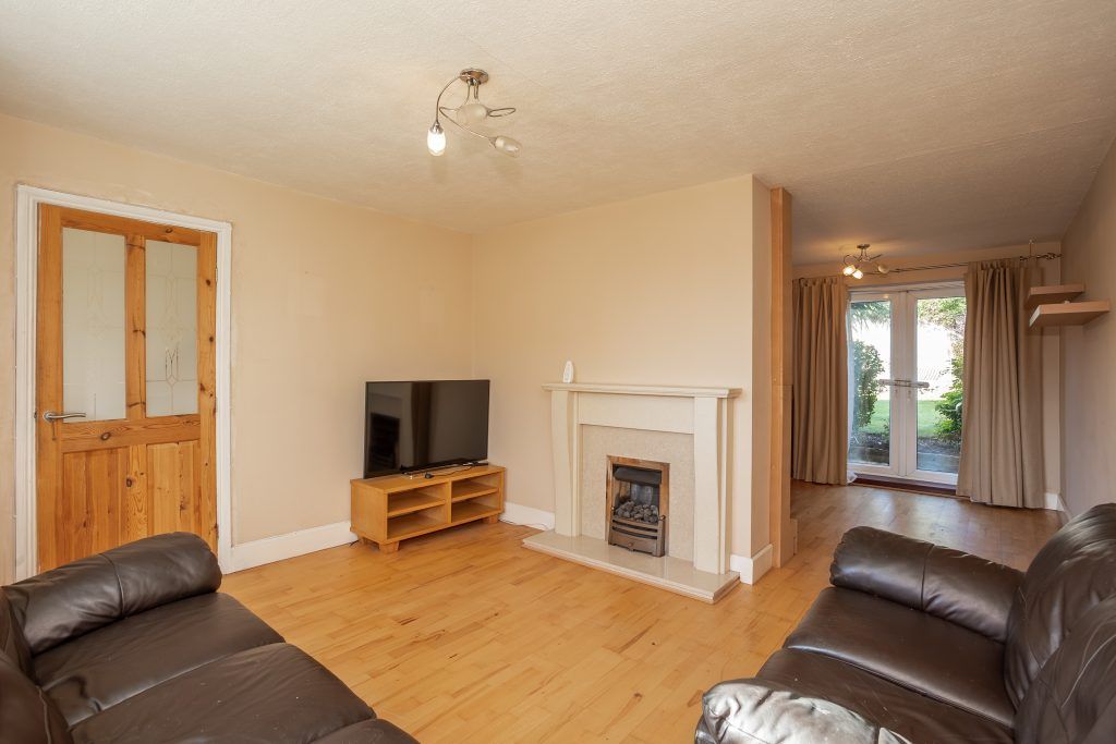 Property photo 2 of 30