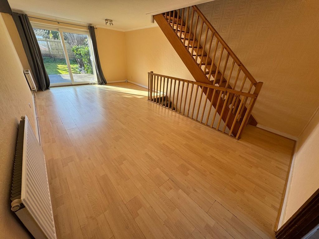 Property photo 3 of 16 Photo 6