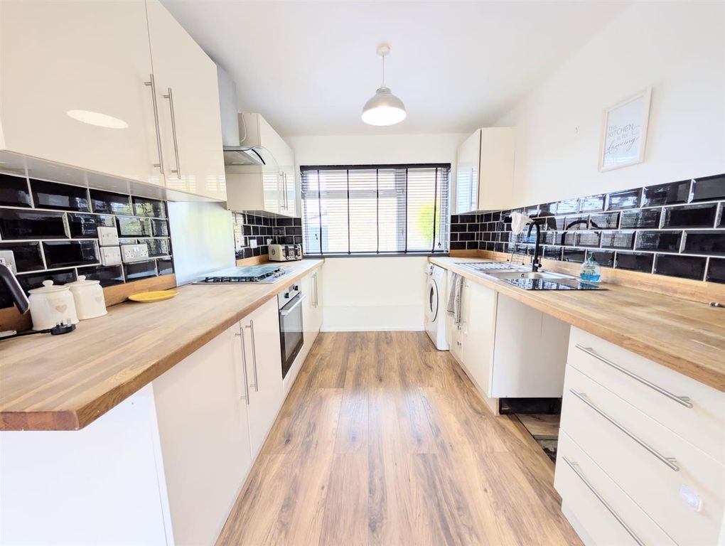 Property photo 3 of 14 5.Jpg