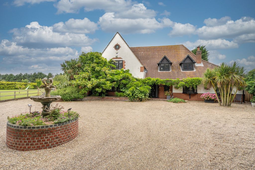 Property photo 1 of 30