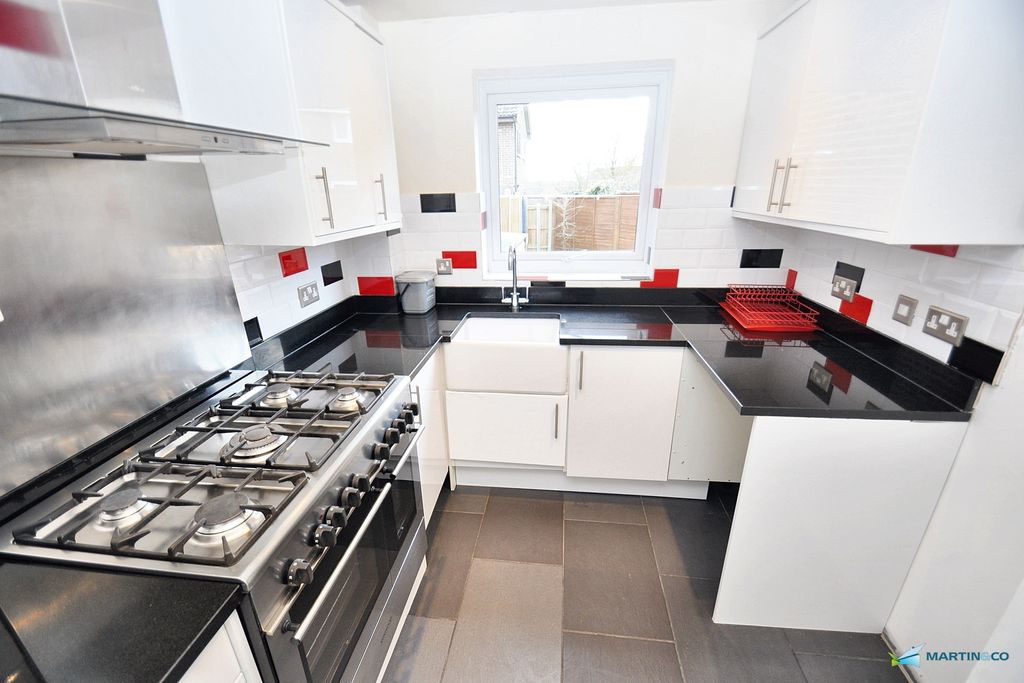 Property photo 3 of 12 Img_8851_4_Original