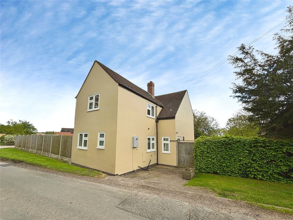 Property photo 1 of 18 Front