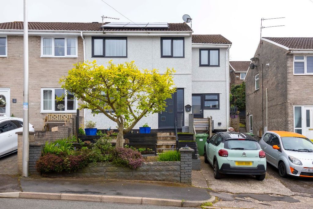 Property photo 1 of 41