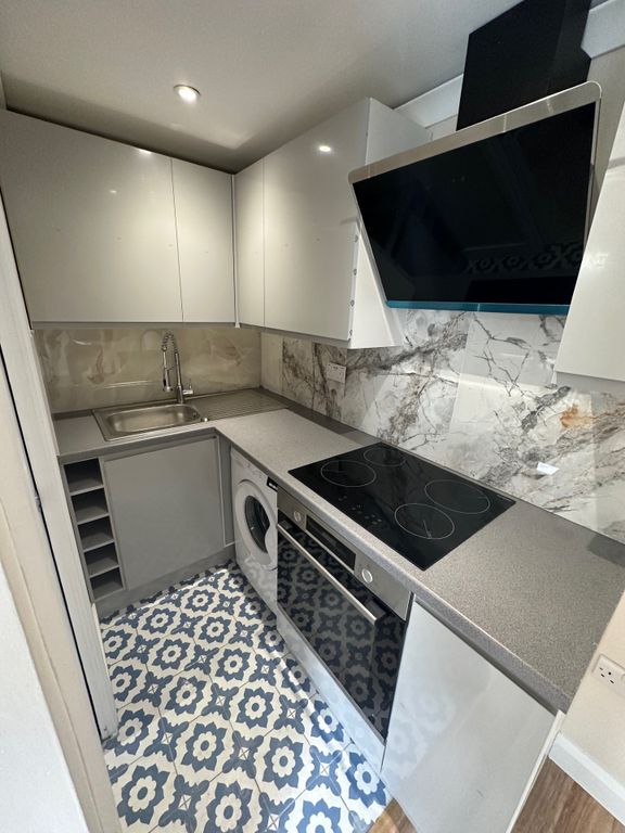 Property photo 1 of 4