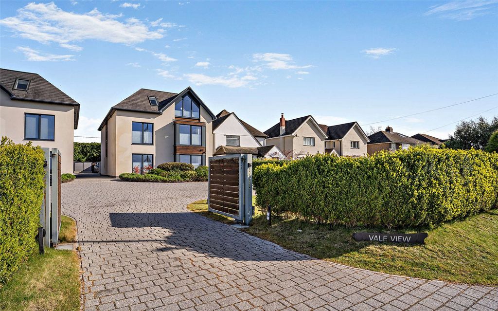 Property photo 1 of 30 Picture No. 03