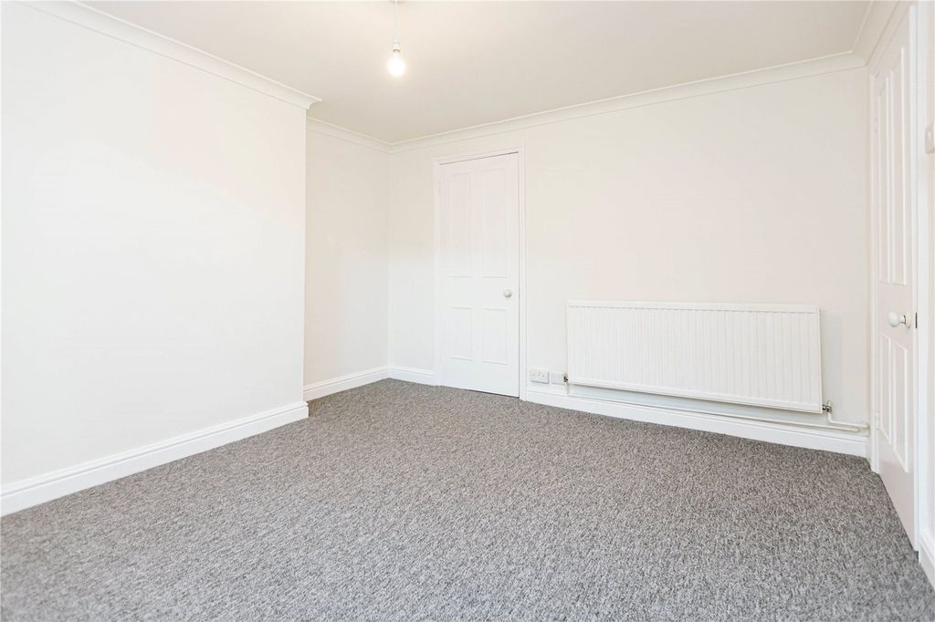 Property photo 2 of 12 Picture No. 31