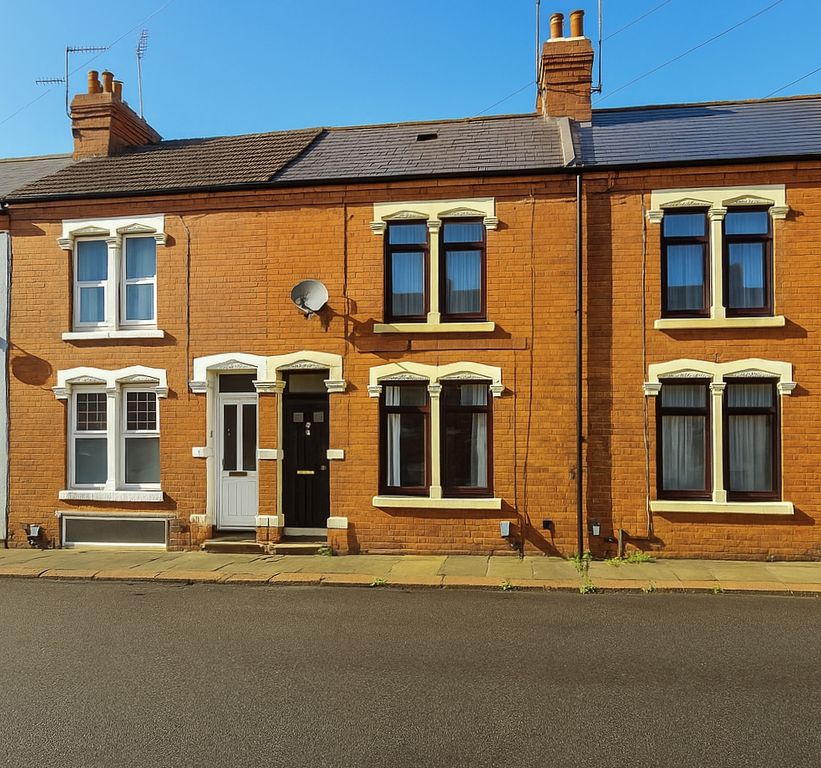 Property photo 1 of 13 Photo 8