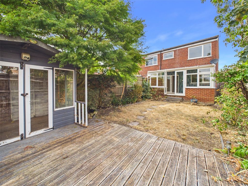 Property photo 3 of 11 Picture No. 13