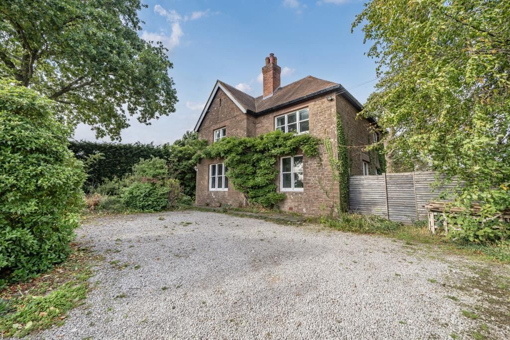 Property photo 1 of 22 Front Aspect